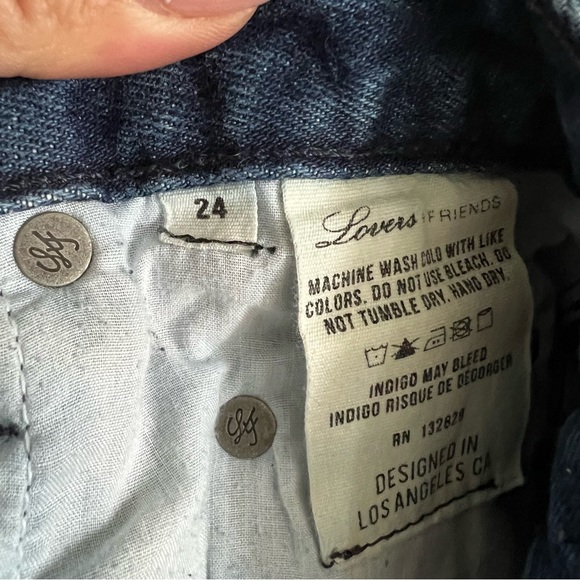 Lovers + Friends Jack High Rise Denim Shorts with Distressing. Size 24 - Picture 6 of 6